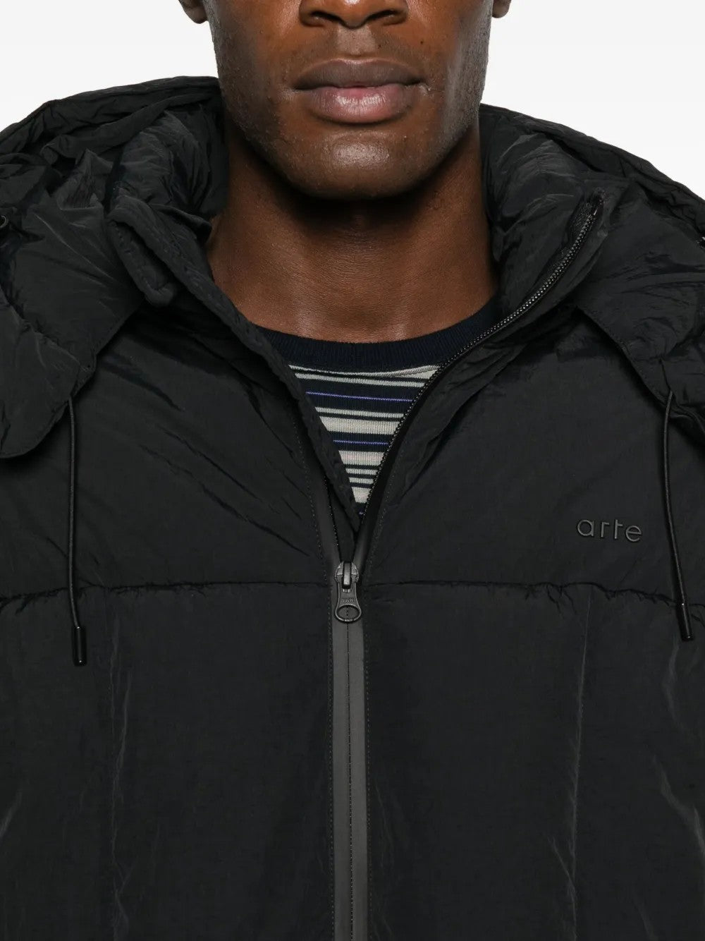 BOMBER Nero Arte