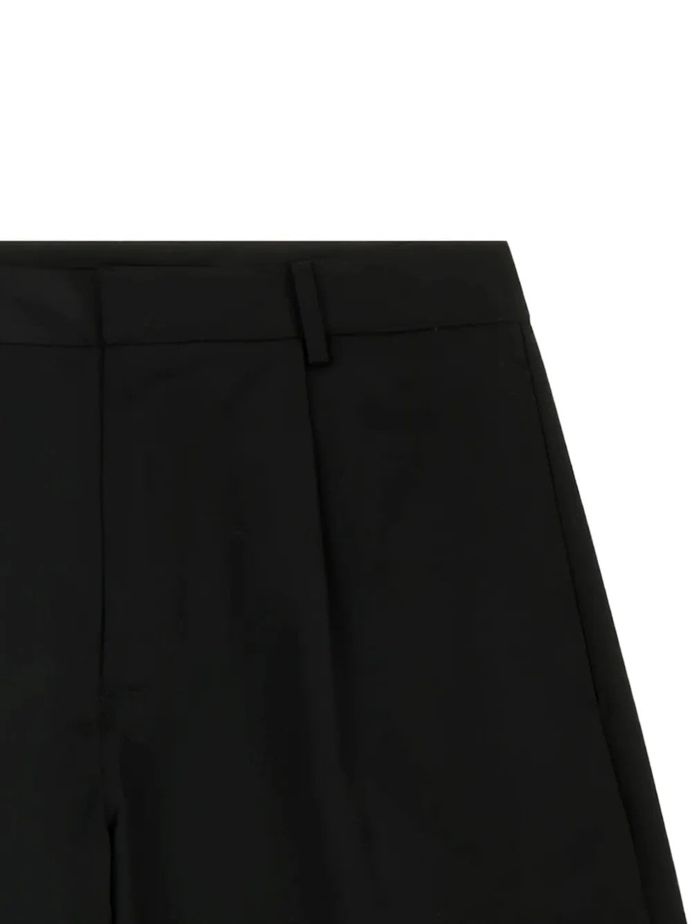 SHORTS Nero Entire Studios